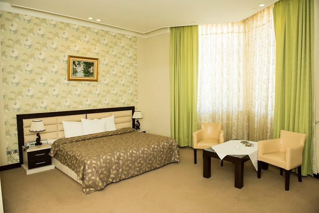 Aysberq Resort Bakü 3*,